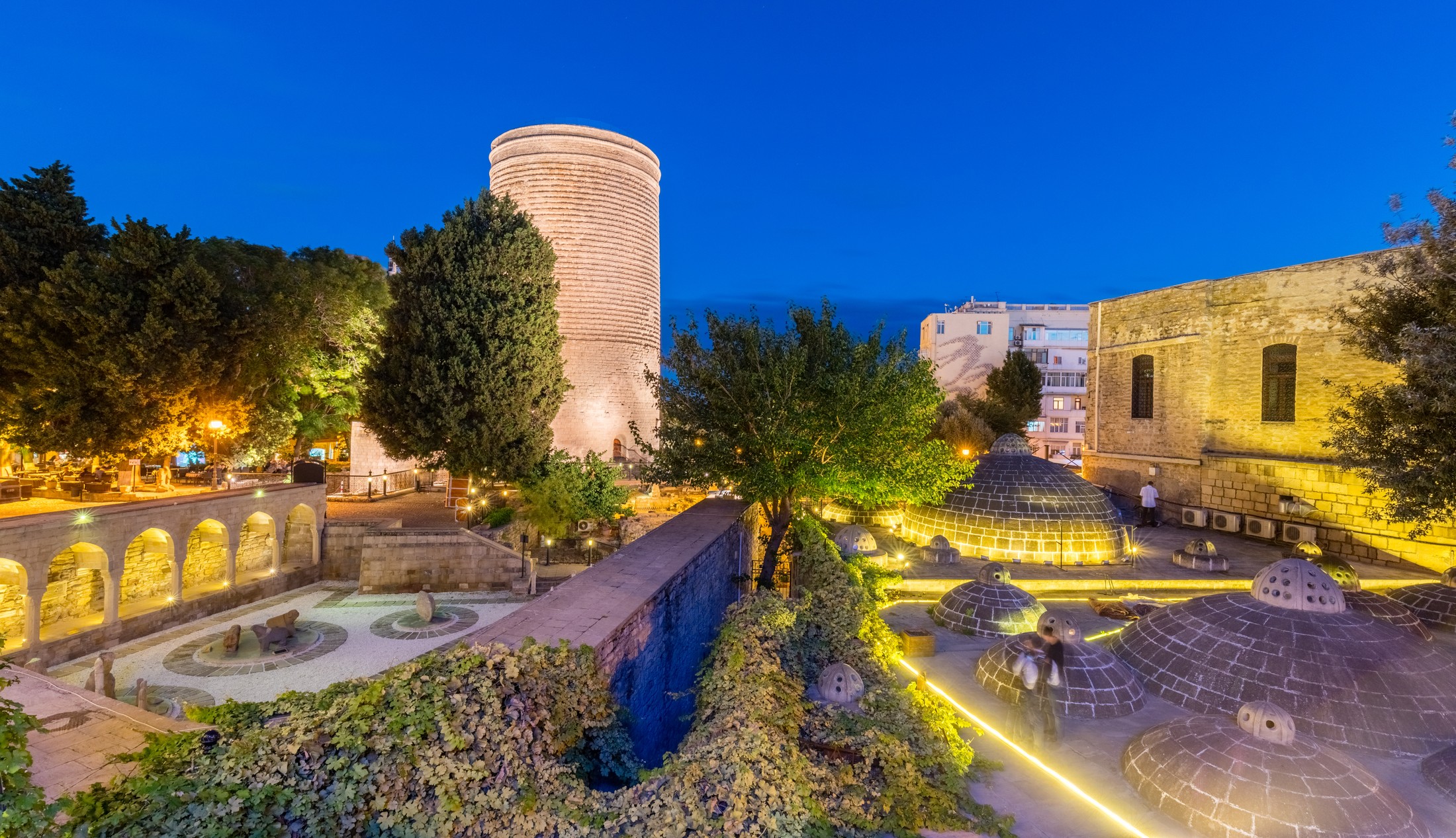 Icherisheher (Old City) & Maiden Tower – photo 1