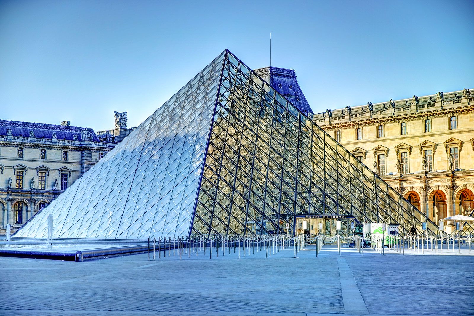 Louvre Museum
