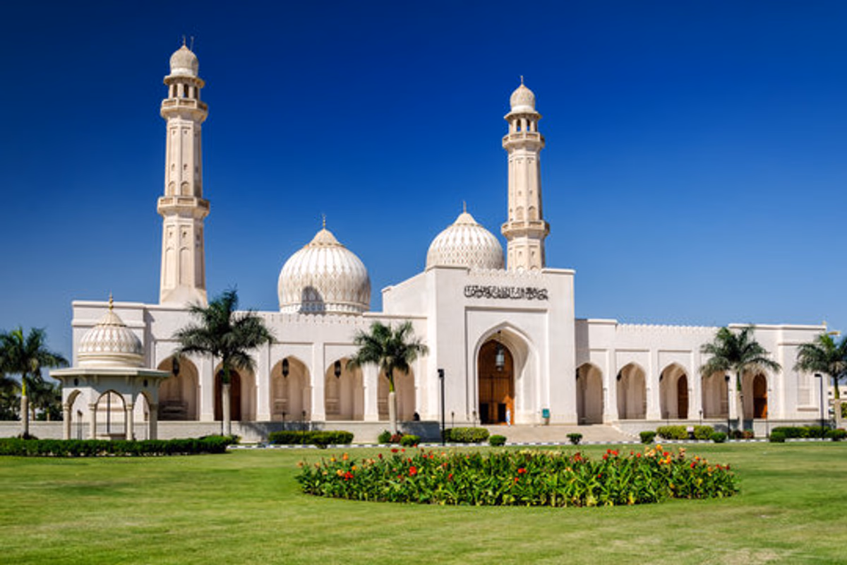 Sultan Qaboos Grand Mosque – photo 1
