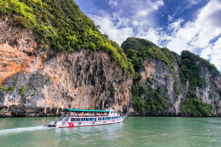 Phuket (Patong Bay Tender), Thailand