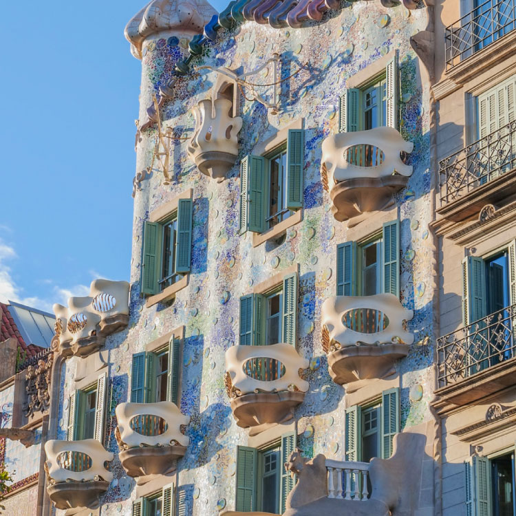 Casa Batlló — Gaudí's Dragon House