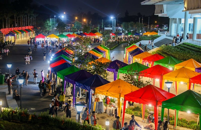 Ho Chi Minh Night Market – photo 1