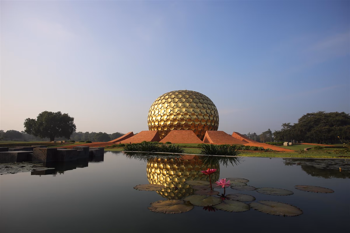 Matrimandir — Auroville