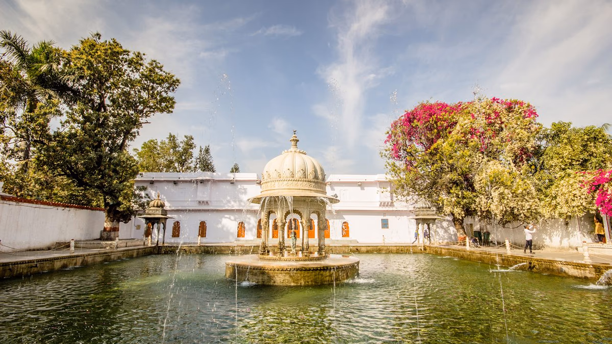 Sahelion Ki Bari