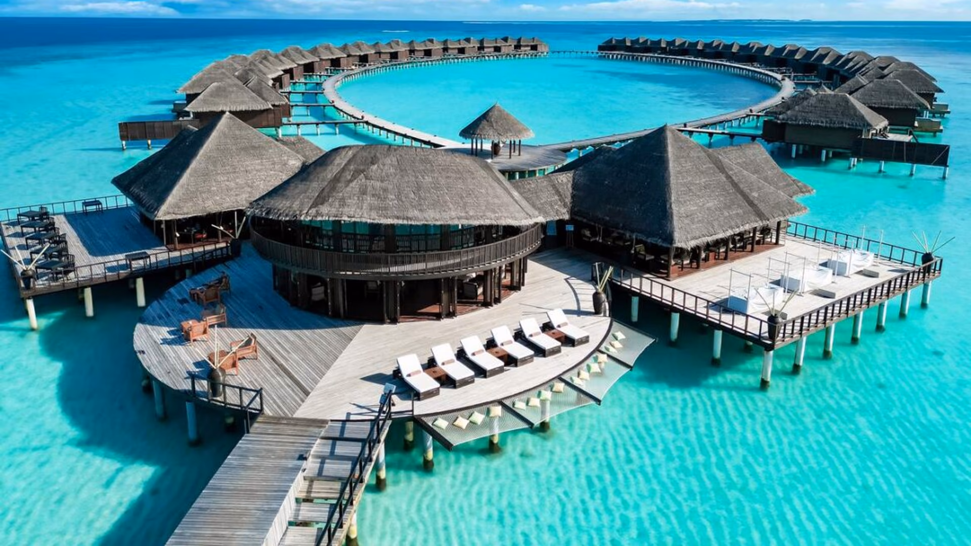 Medufusi Island Resort - Full Board