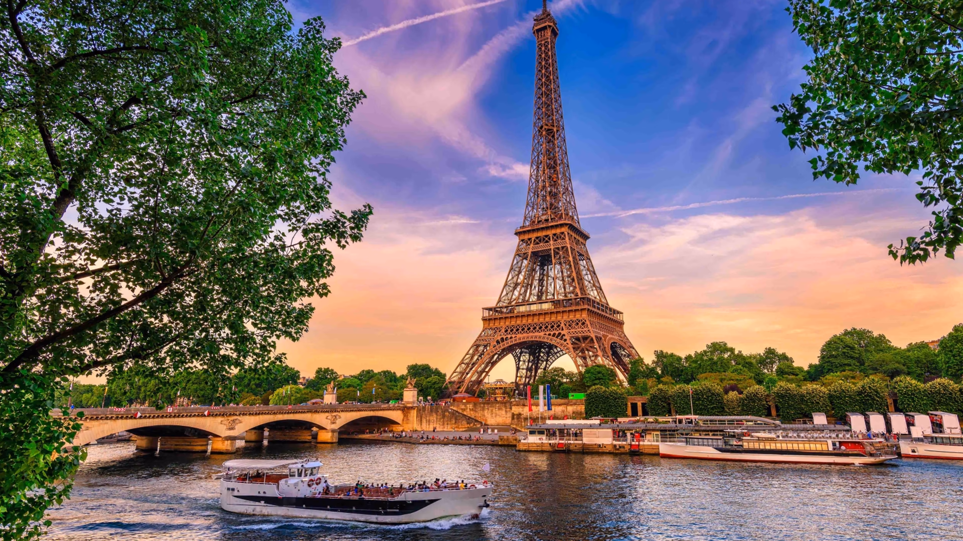 Eiffel Tower Summit – photo 1